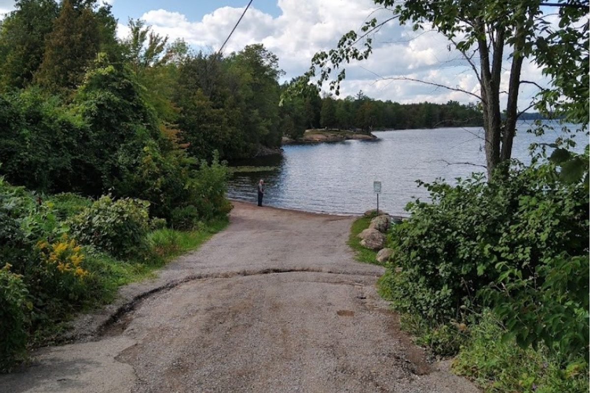 Head Lake